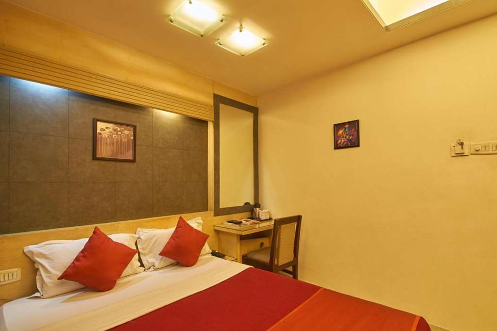 Hotel Aston Calcutta Rum bild